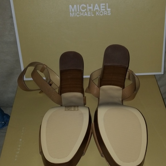 Michael Kors Leonora Ankle Strap - Picture 2 of 5